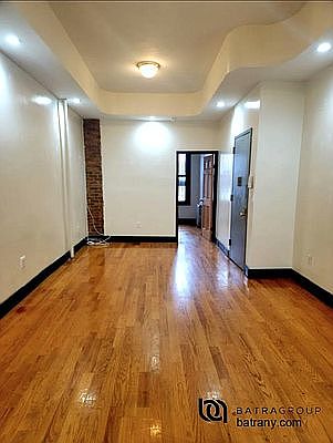 4th image of 187 Stanhope St APT 1R