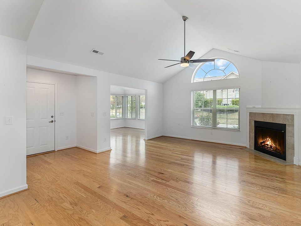 1st image of 9015 Royal Oak Ln