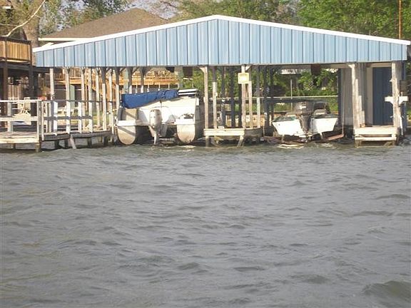 5th image of 328 E Lakeshore Dr