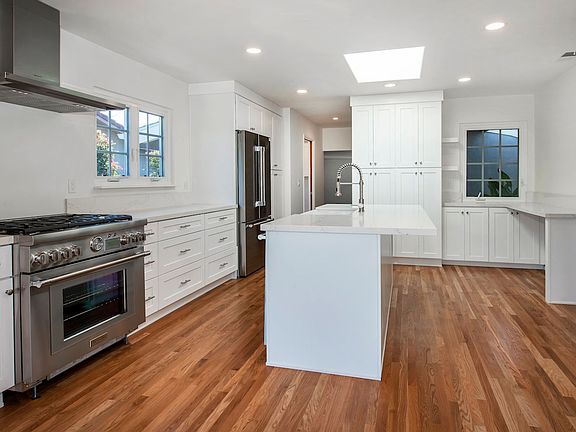 4th image of 1746 La Coronilla Dr
