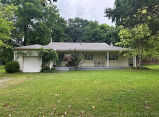 119 E Quesenbury Ave, Sallisaw, OK 74955
