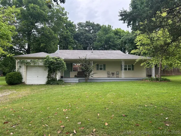 119 E Quesenbury Ave, Sallisaw, OK 74955