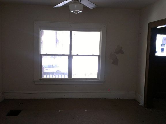5th image of 859 Studer Ave