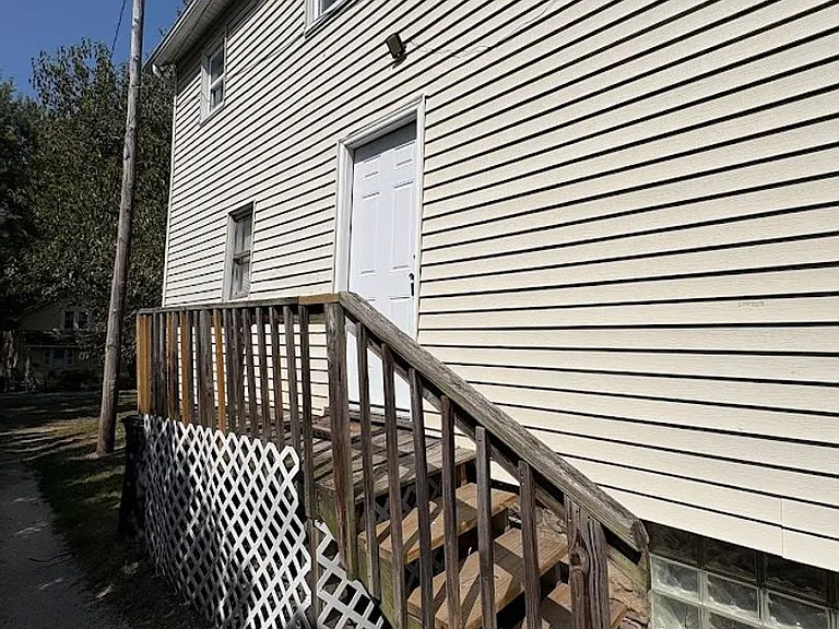 656 Kling St — Photo 17