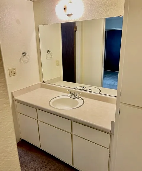 2509 S St #5 — Photo 7