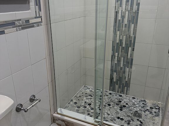 4th image of 1654 Ashton Ct