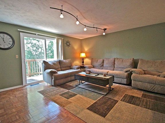 2nd image of 1202 Pinecrest Pl #5-B