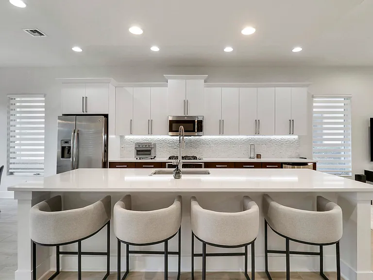 5029 Grandiflora Rd — Photo 1