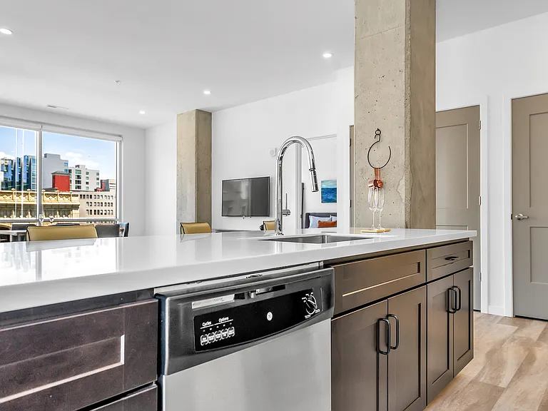 The Blonde open kitchen layout