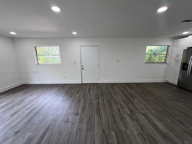 4111 Stirling Rd #209 — Photo 8