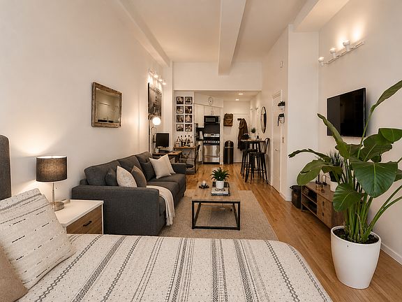 2nd image of 449 W 44th St APT 2B