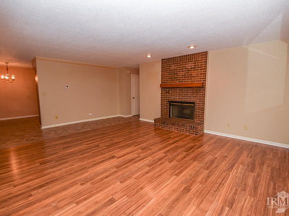 3rd image of 4433 N Wheeling Ave APT 4433