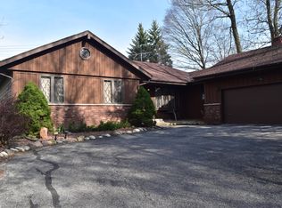 760 Adelmann Ave, Brookfield, WI 53045