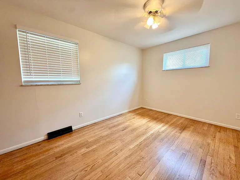 7860 Sequoia Ct — Photo 8