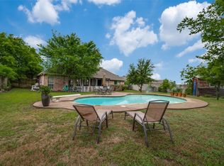 108 Ridge View Ct, Decatur, TX 76234