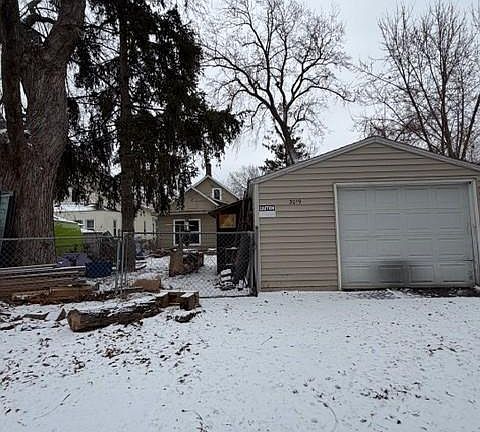 3rd image of 3019 Upton Ave N