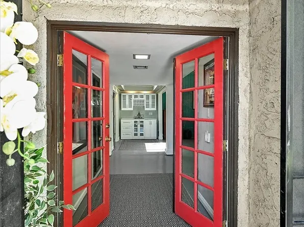 2450 El Paseo Cir, Las Vegas, NV 89121