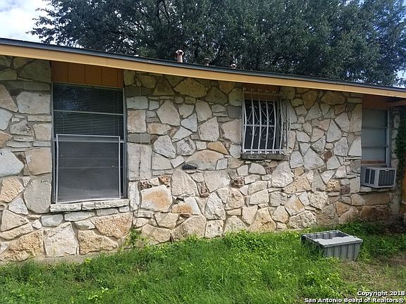 4th image of 5114 Farr Dr