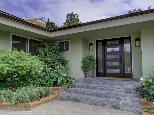 16314 Meadowridge Rd, Encino, CA 91436