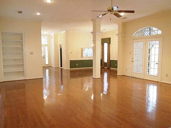 5th image of 3342 Courtland Manor Ln