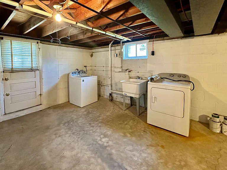 805 N Woodward Dr — Photo 26