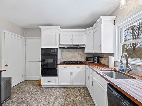 5th image of 171 Tryon Park