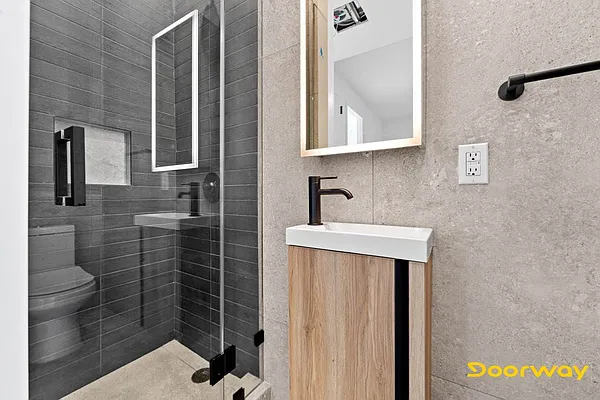 Rented by Doorway NYC, LLC | media 33