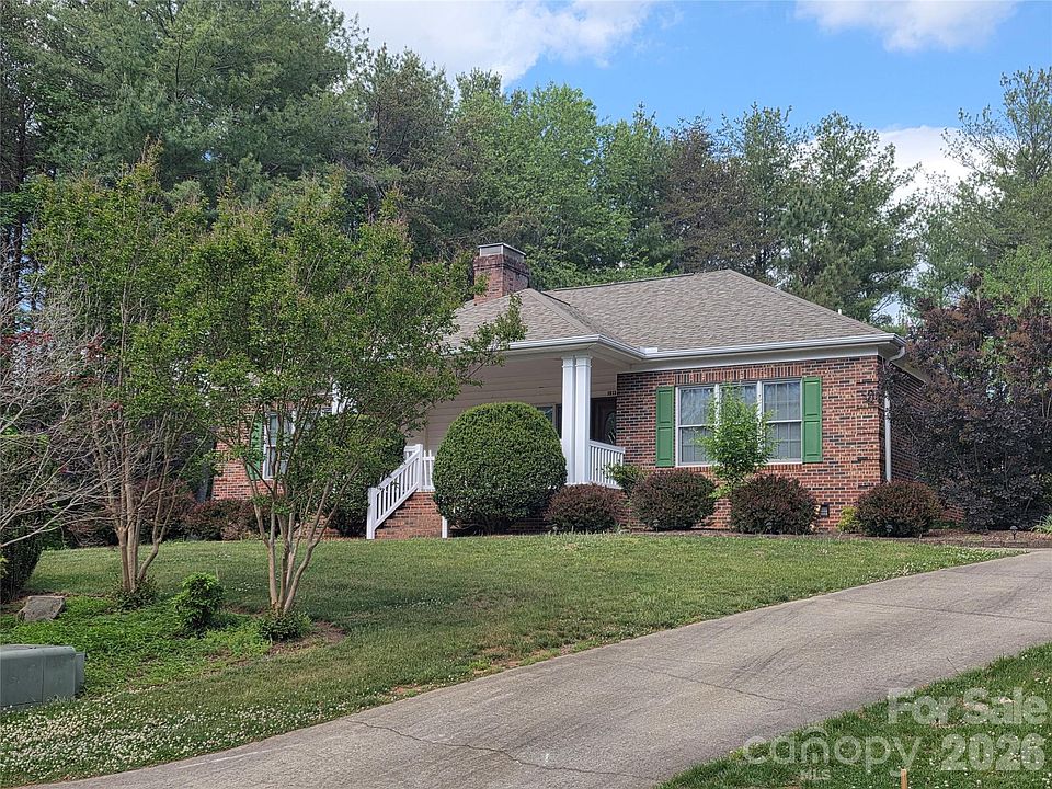 1st image of 1613 Southpointe Dr