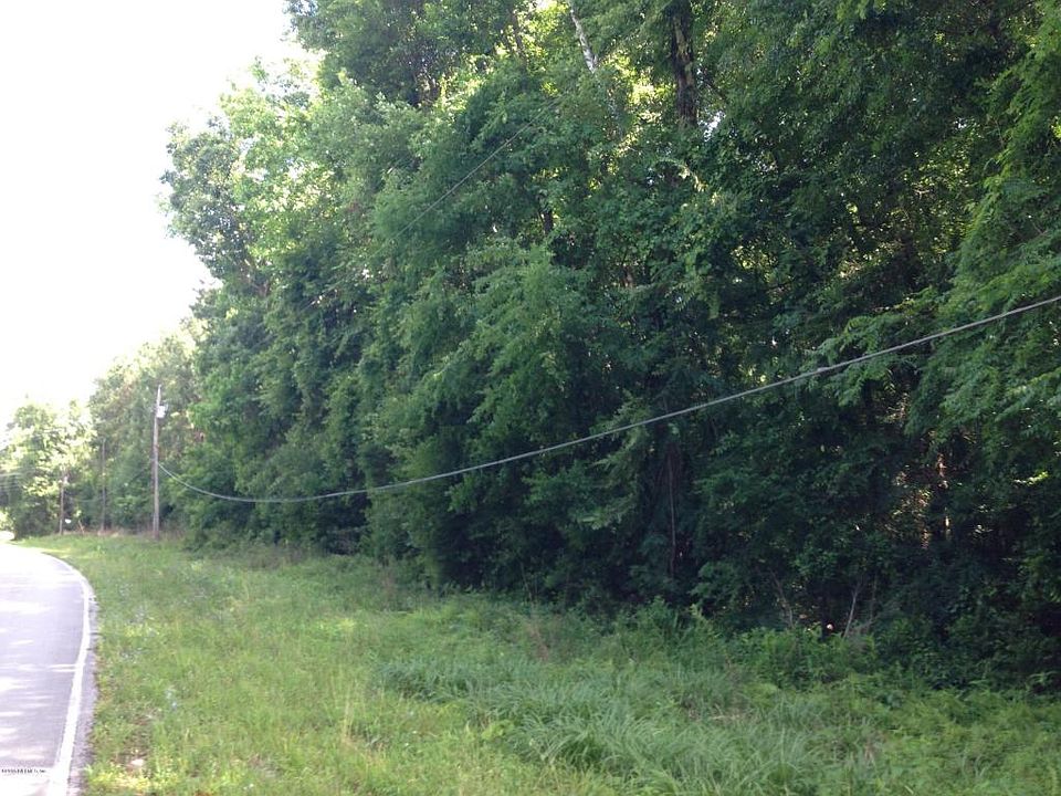 2nd image of 4010 Lazy Acres Rd