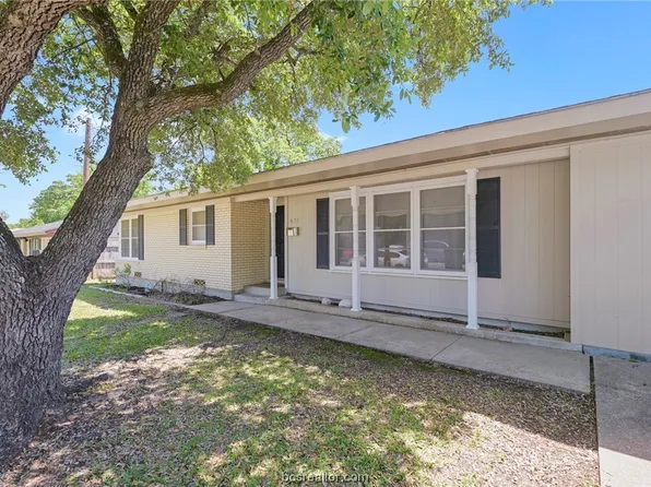 409 Brookside Dr W, Bryan, TX 77801