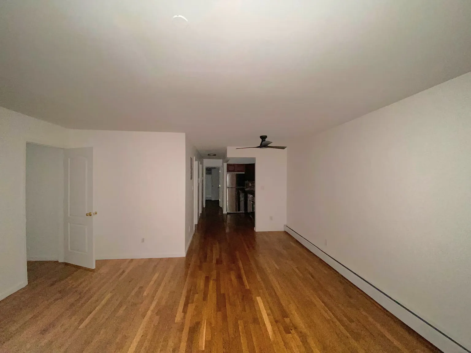 3 bed, 100 sqft, $3,000 — Photo 2