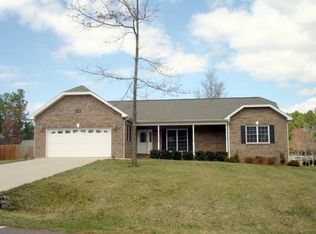 2080 Chelesa Ln, Newton, NC 28658