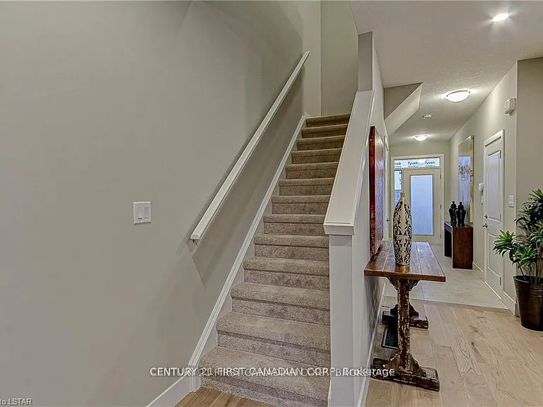 177 Edgevalley Rd #88 — Photo 15
