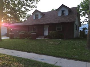 1018 E 20th Ave, Hutchinson, KS 67502