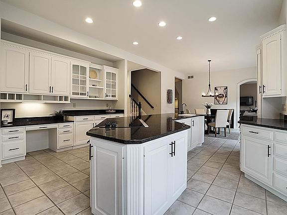 5th image of 4627 Gwynedd Ct