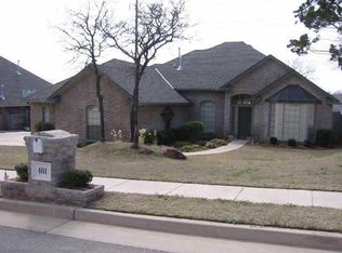 401 N Hamptonridge Rd, Edmond, OK 73034