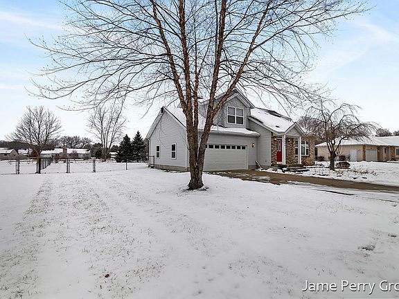 4th image of 9666 Alfred Pl