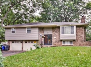 539 S Ridge Dr, Olathe, KS 66061