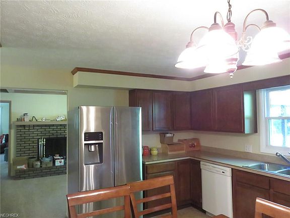 3rd image of 8555 Hickerylane Ave NW