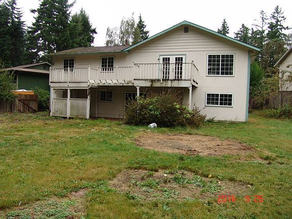 2nd image of 13715 Crestview Cir NE