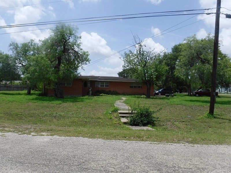 1st image of 614 Princess Dr