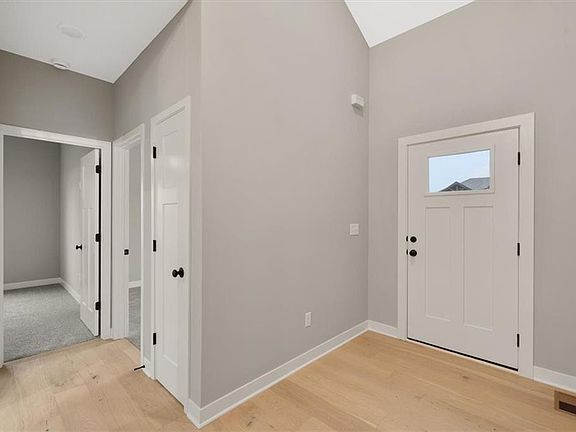 4th image of 14601 Aspen Cir