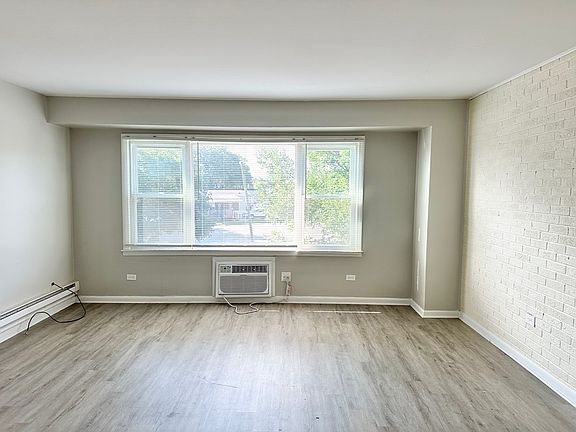4th image of 9709 Lorraine Dr APT 10