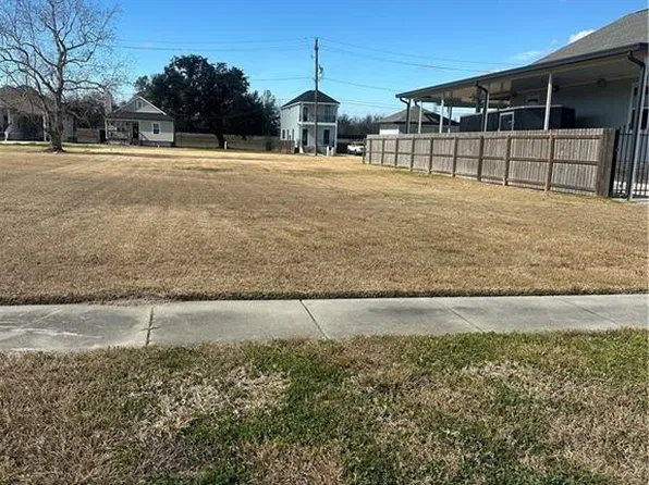 1926 Rose St, Arabi, LA 70032