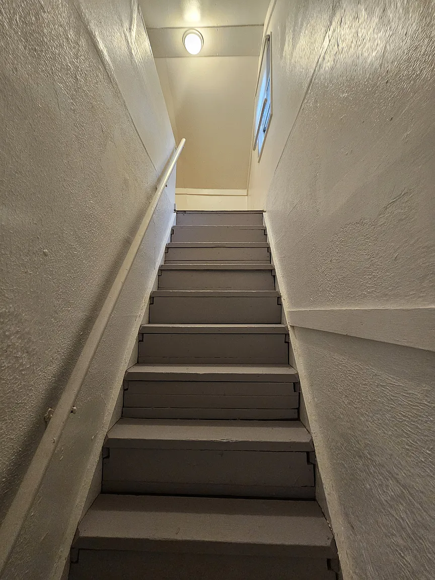 14430 Maple Ave photo 1