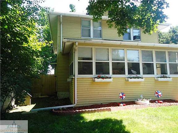 2nd image of 2001 Teel Ave