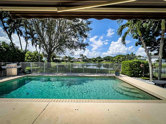 4th image of 3800 Majestic Palm Way