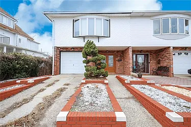 Sold by Momentum Real Estate LLC