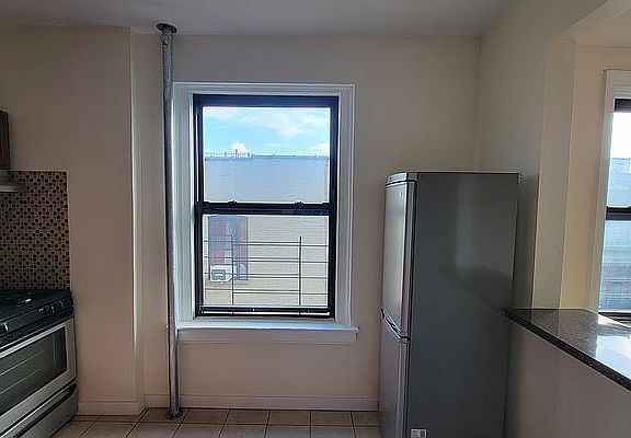 4th image of 682 Academy St APT 53