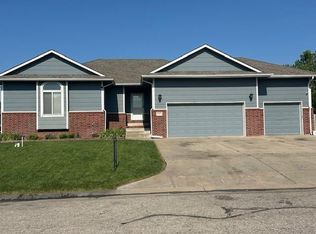 2417 S Lark Ln, Wichita, KS 67215